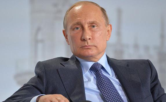 Путин упростил получение вида на жительство депортированным из Крыма